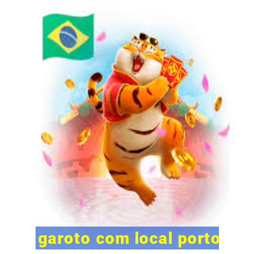 garoto com local porto