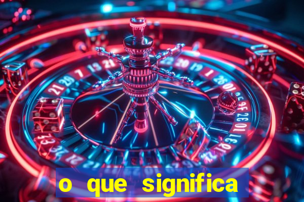 o que significa quando a luz acende sozinha