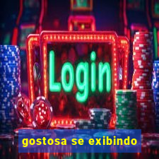 gostosa se exibindo